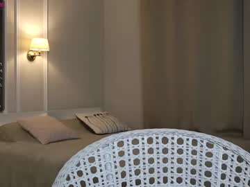 webcam girl _guesswhat_ live cam image #1436174