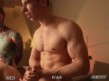 webcam man muscularfriend live cam image #12496108