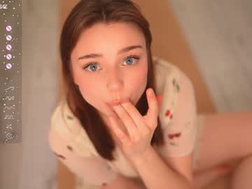 webcam girl floret_joy live cam image #9009867