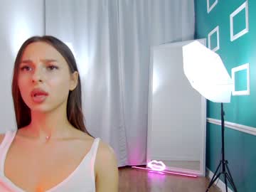 webcam girl kiska_kiss live cam image #3639903