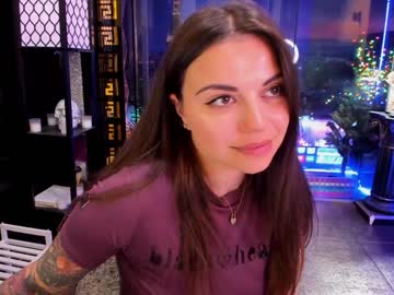 webcam girl alma_pearl live cam image #6242474