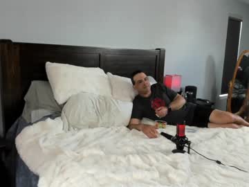 webcam couple derrick_and_brittany live cam image #2500665
