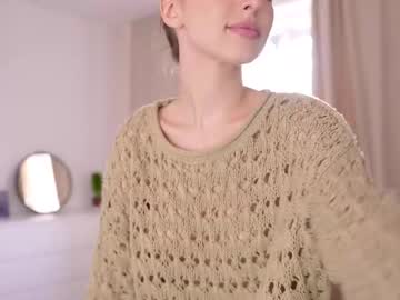 webcam girl silent_chill live cam image #12838367