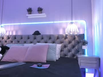 webcam girl naomii_soto live cam image #11045586