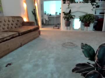 webcam girl pretendlunch live cam image #2906338