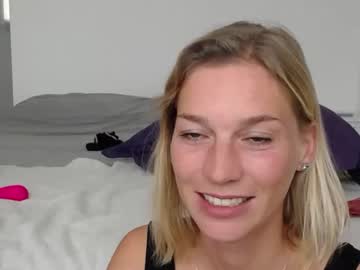 webcam couple joannadea live cam image #4172301