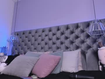 webcam girl naomii_soto live cam image #10120716