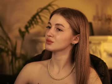 webcam girl croco_coco live cam image #12390779