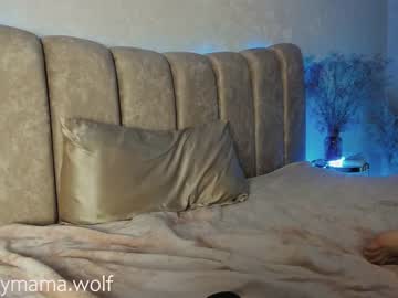 webcam girl heymamawolf_ live cam image #1800620