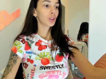 webcam girl hotfallingdevil live cam image #1836171