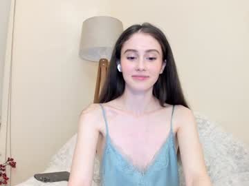 webcam girl snowww_white live cam image #11356230