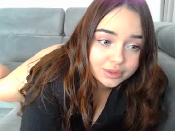 webcam girl innocentxdoll19 live cam image #2383729