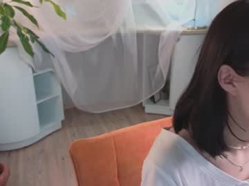 webcam girl susanhuynh live cam image #8930398