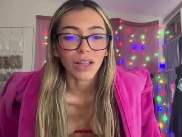webcam girl giaavalentinee live cam image #10399334