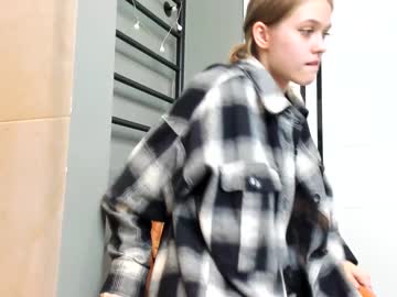 webcam couple maya__77 live cam image #6015396