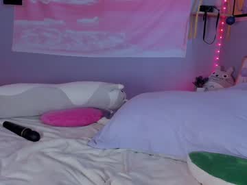 webcam girl kittenmoon_ live cam image #8840284