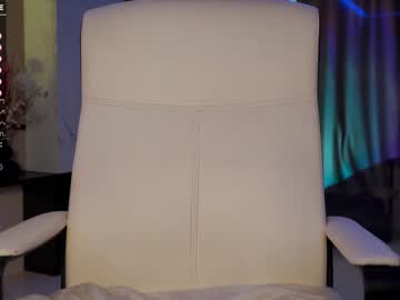 webcam girl xoxo_emma live cam image #1712139