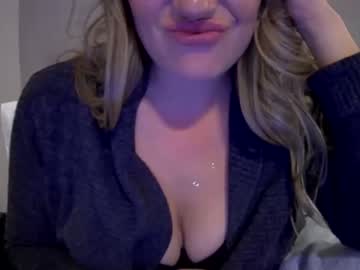 webcam girl lusciouslips09 live cam image #1729754