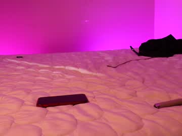 webcam couple queenblondiee1 live cam image #4689949
