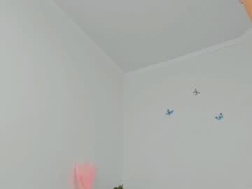 webcam girl molly__meow live cam image #9097875
