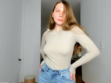 webcam girl giveyouelevenminutes live cam image #10569949