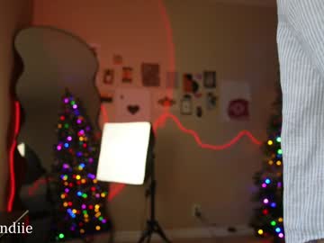 webcam girl bestblondiiecb live cam image #11489710
