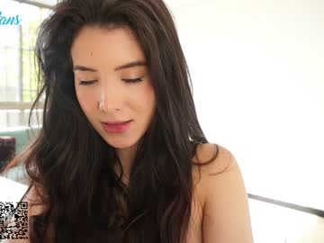 webcam girl soifiee live cam image #2712119