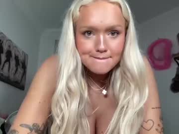 webcam girl cherrygumlive live cam image #8975124