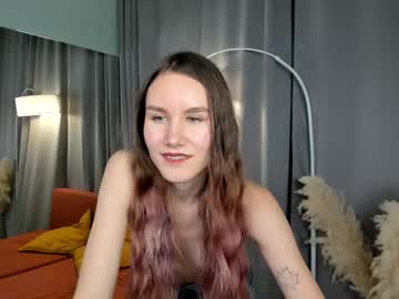 webcam girl clare_ff live cam image #12042647