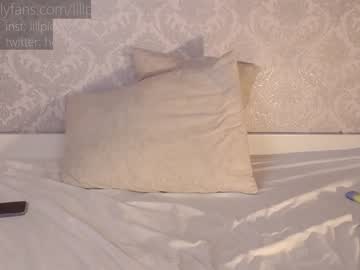 webcam girl lillpio live cam image #1368686