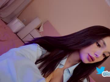 webcam girl hollyextra live cam image #3935131