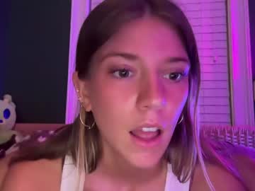 webcam girl oliviahansleyy live cam image #10435136