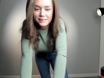 webcam girl brittcubitt live cam image #8583586