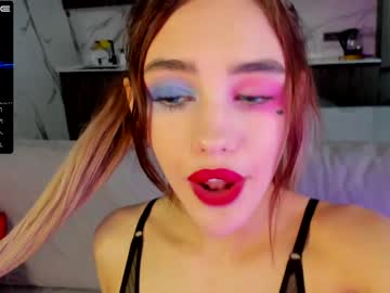 webcam girl angella_kleee live cam image #3107758