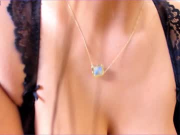 webcam girl akura_01 live cam image #1091742