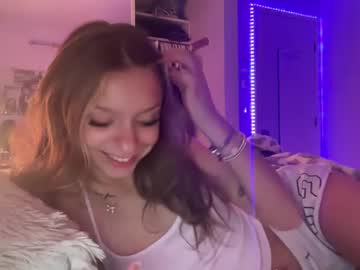 webcam girl kateevanss_ live cam image #12853731