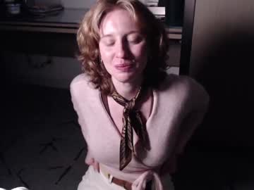 webcam girl pretendlunch live cam image #1624038