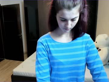 webcam girl zt0_ live cam image #8447724