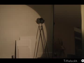 webcam girl tifalock_ live cam image #2921325