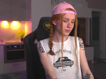webcam tranny twiinkie_pie live cam image #4525696