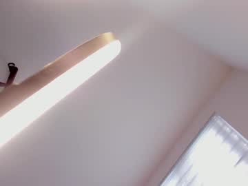 webcam girl itsbellax live cam image #12901283