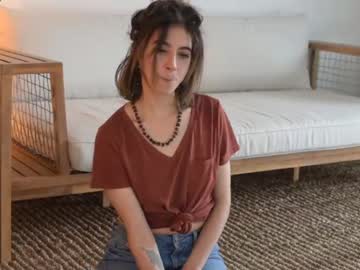 webcam girl lizmreow live cam image #1409754