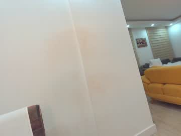 webcam girl ehotlovea live cam image #3755600