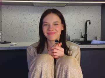 webcam girl littlee_lily live cam image #12417626