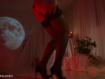 webcam girl tifalock_ live cam image #10914735