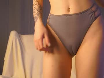 webcam girl harrieteasley live cam image #11805612
