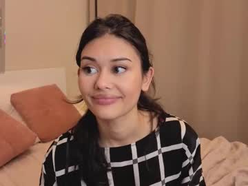 webcam girl odiliadarbyshire live cam image #12894564