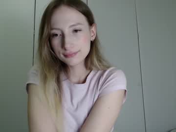 webcam couple pixie_emily live cam image #1918839
