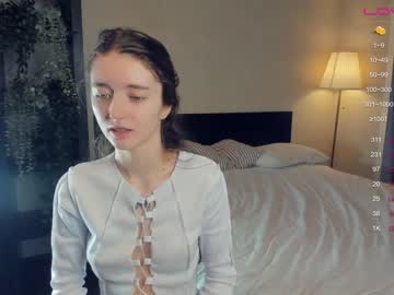 webcam girl llkadream live cam image #5503235