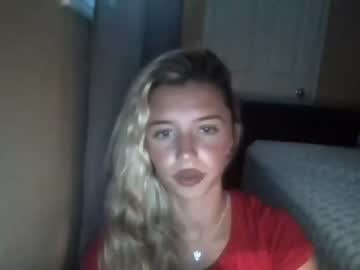 webcam girl kittyklaws003 live cam image #2952778